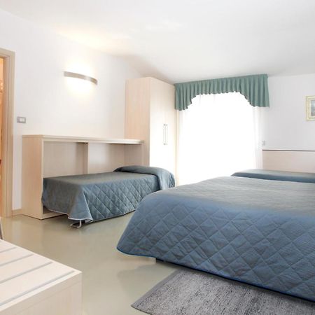 Hotel Miorelli Torbole Sul Garda Ngoại thất bức ảnh