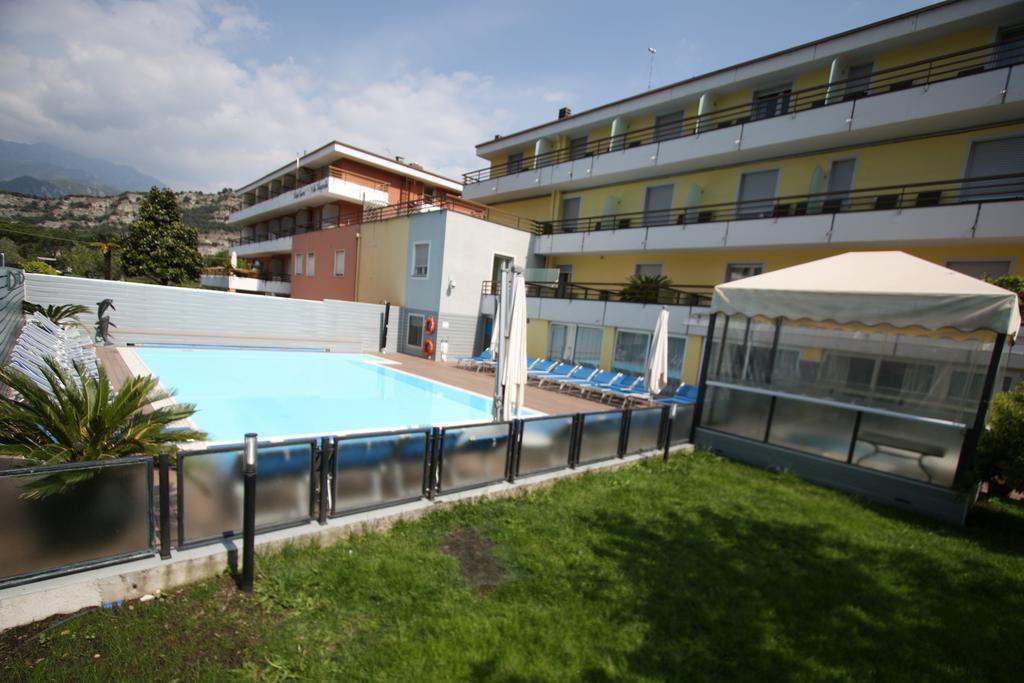 Hotel Miorelli Torbole Sul Garda Ngoại thất bức ảnh