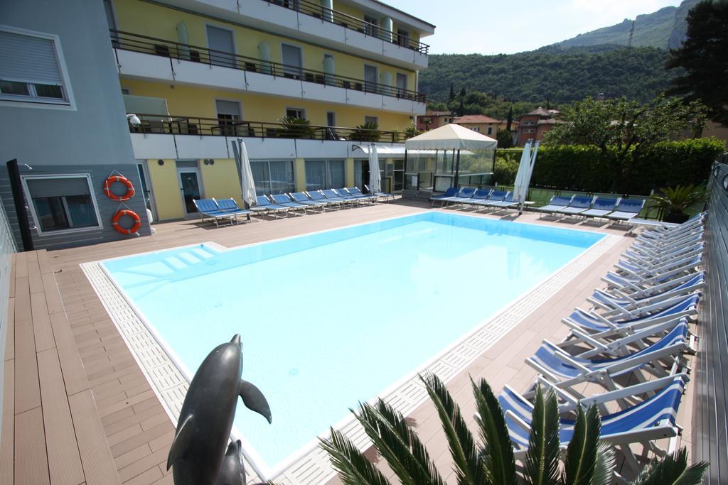 Hotel Miorelli Torbole Sul Garda Ngoại thất bức ảnh