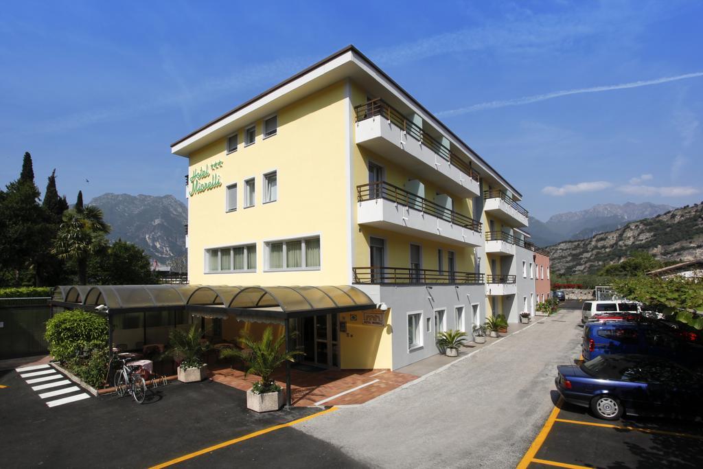 Hotel Miorelli Torbole Sul Garda Ngoại thất bức ảnh