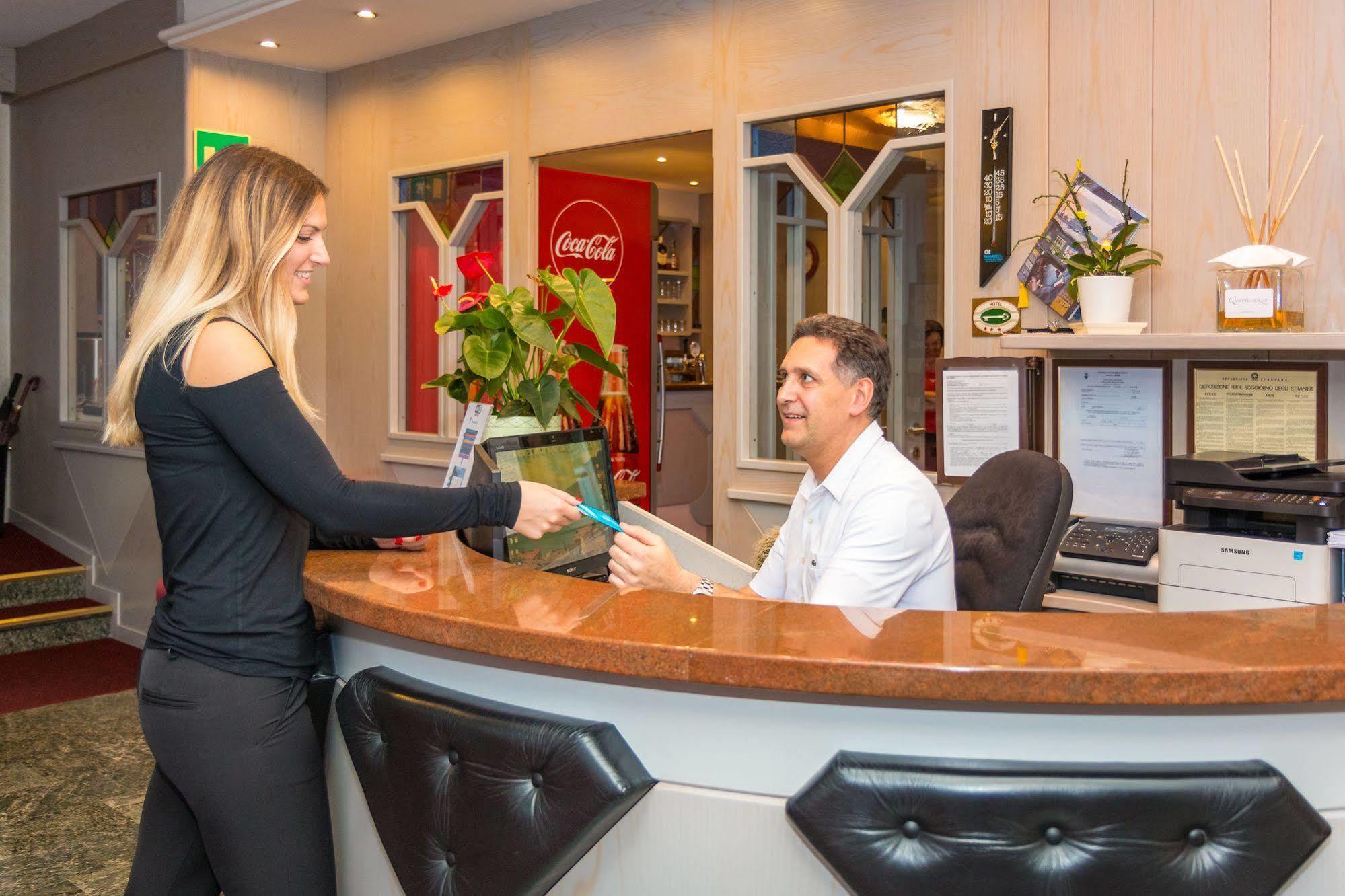 Hotel Miorelli Torbole Sul Garda Ngoại thất bức ảnh